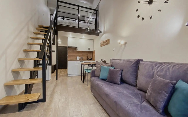 Квартира Green FOX двухуровневая с панорамными окнами