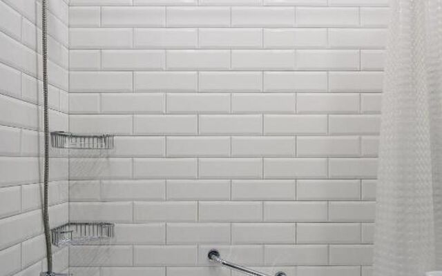 Pinterest na Karla Marksa c balkonom Apartments