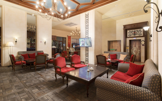 Bogatyr Hotel — Includes Sochi Park Tickets