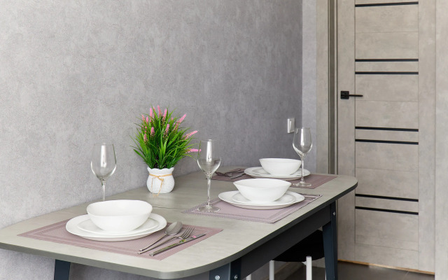 2kh Komnatnye Na Ulitse Yeniseyskaya 8 Apartment