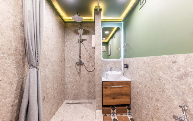 Roskoshnaya Dvukhkomnatnaya Na Nevskom Flat
