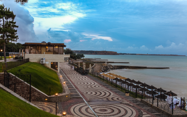 Отель Alma Park Resort