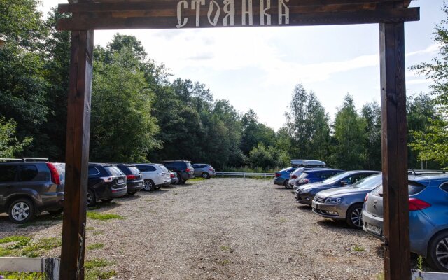 Отель  Эко-комплекс Новый Ковчег