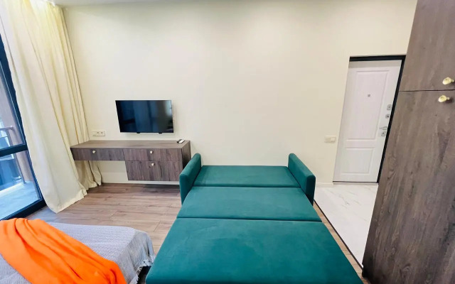 S Balkonom I Basseynom Na Territorii Apartments