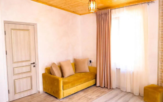 Kareno Hotel