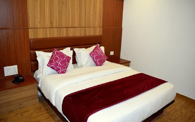 Palak Palace Hotel