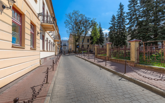 Flat Uyutnaya Kvartira V Samom Tsentre Goroda