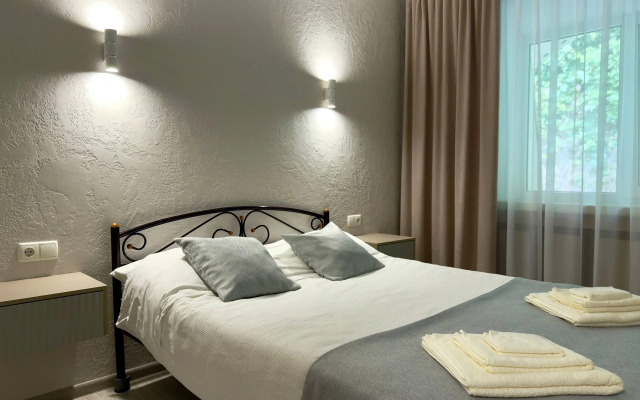 Гостевой дом Floral Courtyard