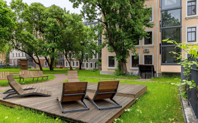 Dizaynerskaya studiya Orange Room u Nevskogo prospekta Flat