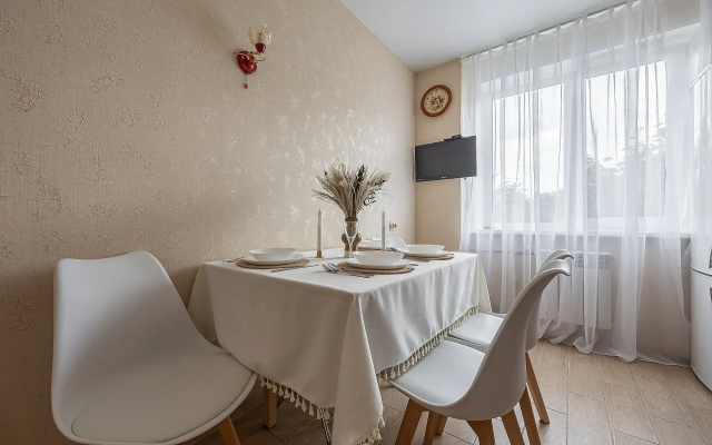 Apartamenty trehkomnatnye v 4km ot Kremla Sova-Dom
