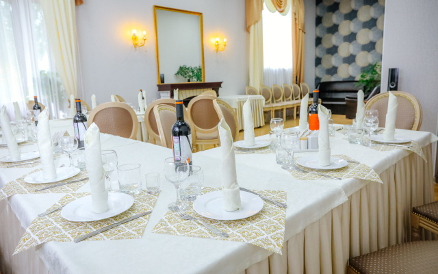 Мини-Отель Гостилицы