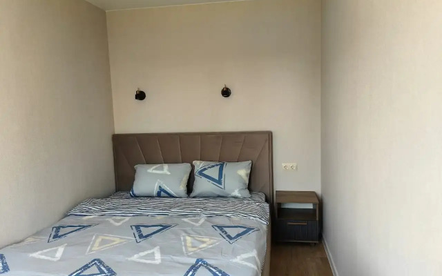Dvukhkomnatnaya ryadom s Panoramoy Stalingradskoy bitvy, naberezhnaya Flat