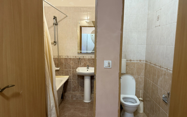 Квартира Академическая 4