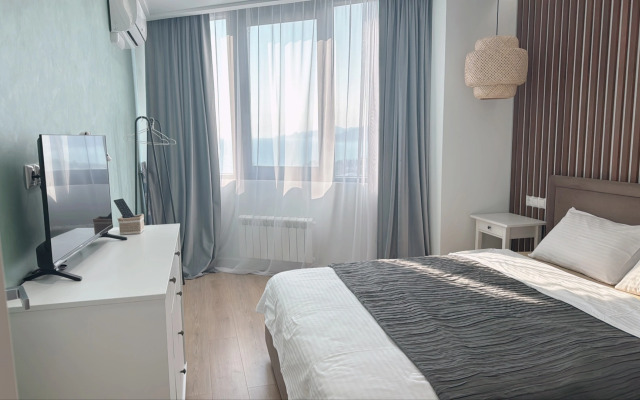 Apartament favorit MorskayaSimfonya-2 s panoramoj na more, bassejnom na territorii ZhK Apartment