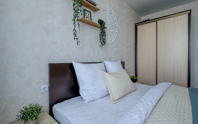 Green FOX v peshei dostupnosti ot Naberezhnoi Flat