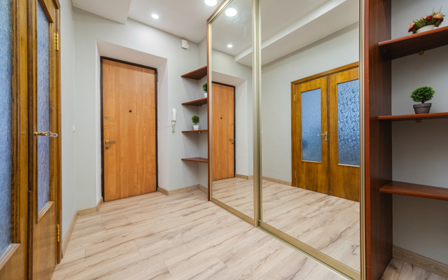 Dvukhkomnatnaya Vozle Vokzala Flat