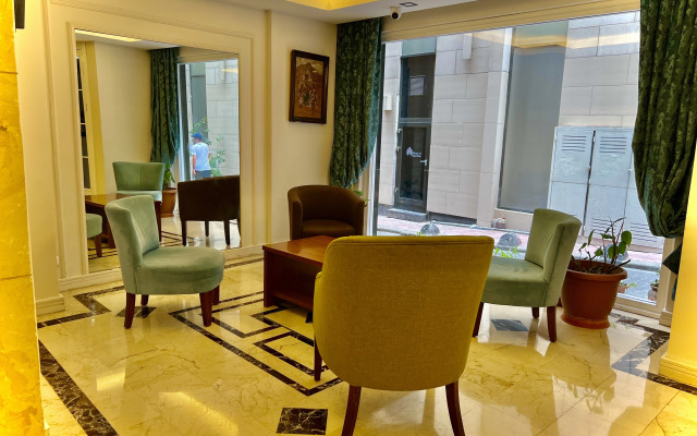 Pera Arya Hotel