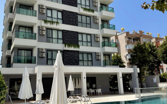V 100 Metrakh ot Plyazha Cleopatra Apartments