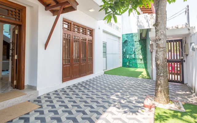 Yoho Villa Safari Colombo Hotel
