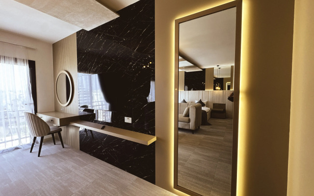 Dorana Art Hotel