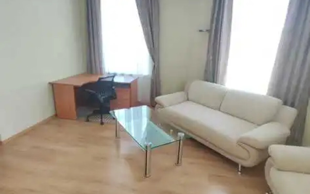 Квартира на Проспекте Карла Маркса 16