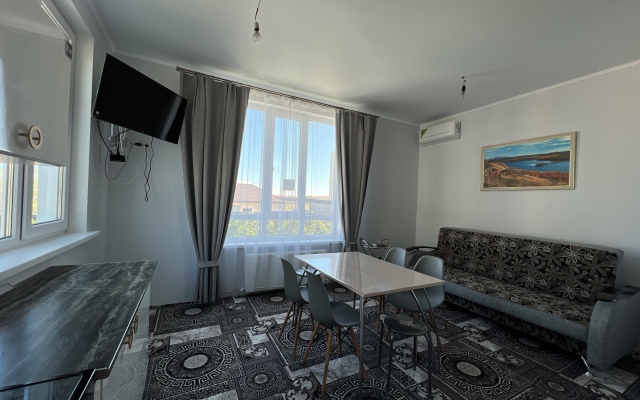 Dlya Semyi v Mikrorayone Persikovy Sad Privat House