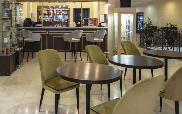 Greenwood Hotel