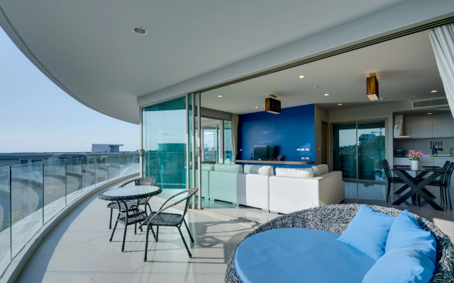 Veloche Group by Continent Apartments