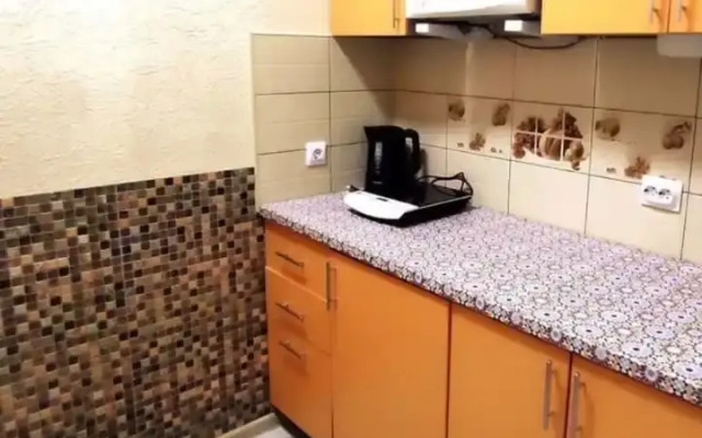 Uyutnaya Kvartira Ul.troitskaya, 33 Flat