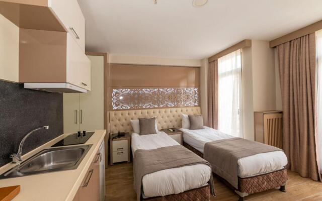 Отель Taksim Peri Suite