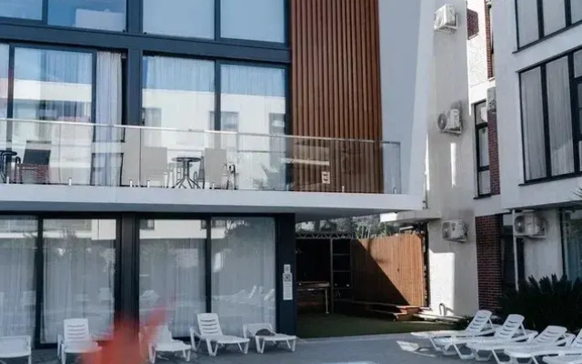 Na Ulitse Molodogvardeyskaya 2/64 Apartments