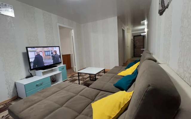 Flat Uyutnaya Kvartira V Tsentre