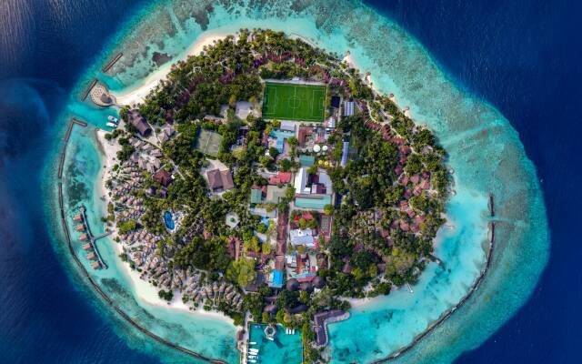 Bandos Maldives Hotel