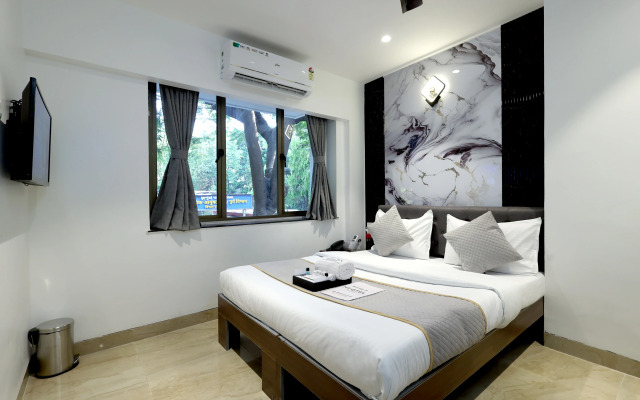 MyOtel - Santacruz Hotel
