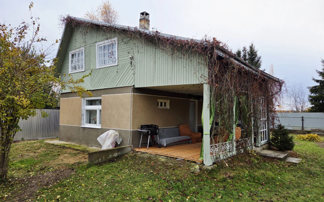 Частный дом Загородный дом с верандой возле Финского залива