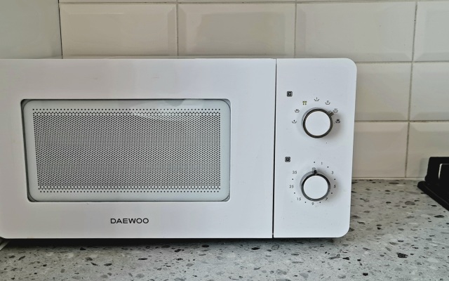 V 2 Minutakh Ot Verkhnego Ozera Flat