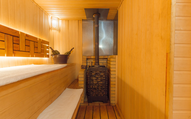 U Dachnyij Guest House