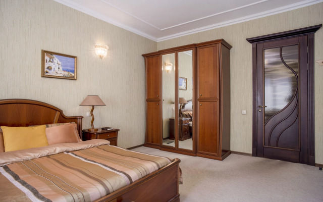 Квартира Большая у НОВАТа