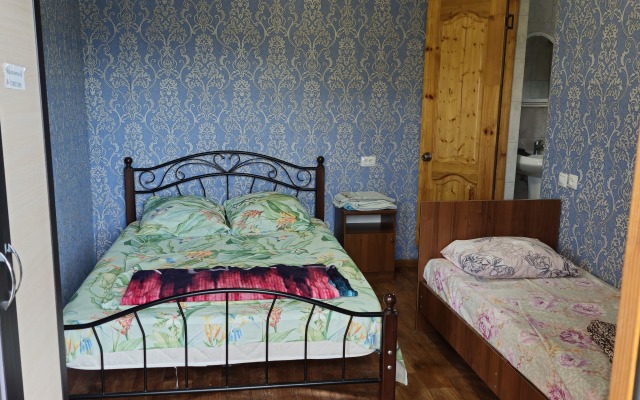Dve Palmyij