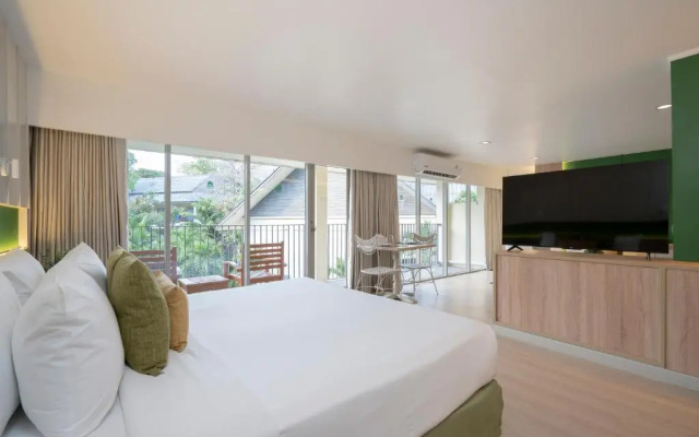 Отель The Green Park Resort