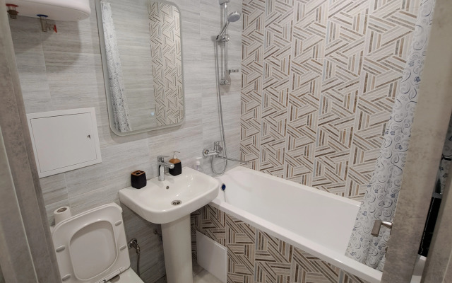V istoricheskom tsentre Adlera Flat