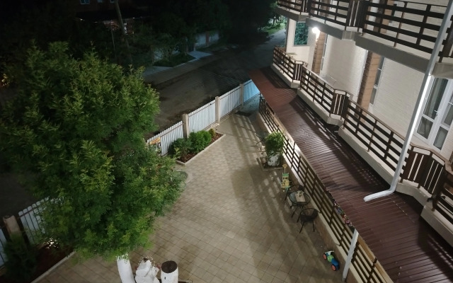 "Adam i Yeva" Guest House
