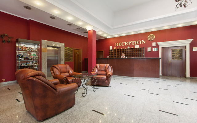 Regina-Peterburgskaya Hotel
