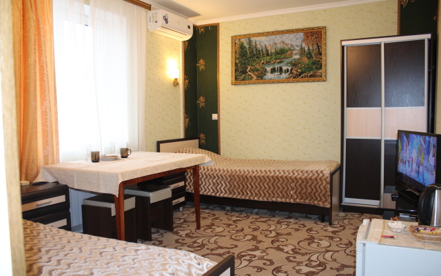 U Druzej Guest House