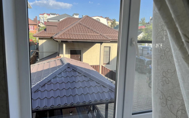 Апартаменты 381 Мичурина 7