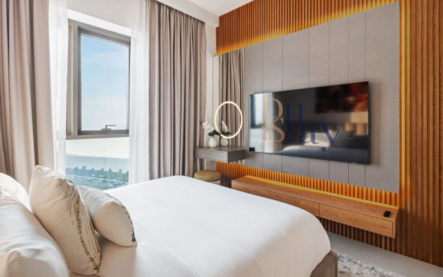 Elegant 2-Bedroom Apartment in Dubai Creek Harbour, Apartments
