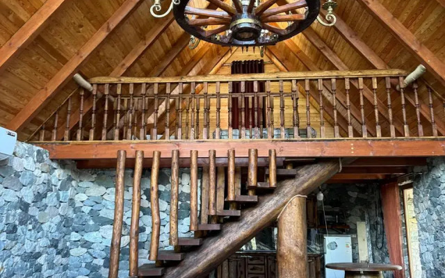 Guest house Kamenny Dom Shale