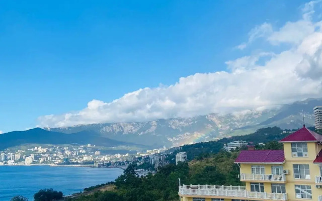 Квартира двухуровневая с панорамным видом на море