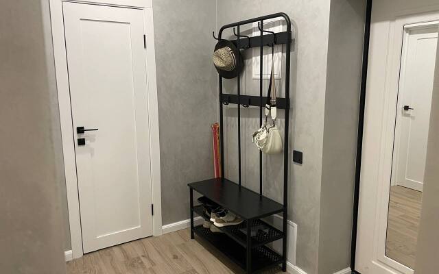 Novaya Yevrodvushka S Konditsionerom Flat