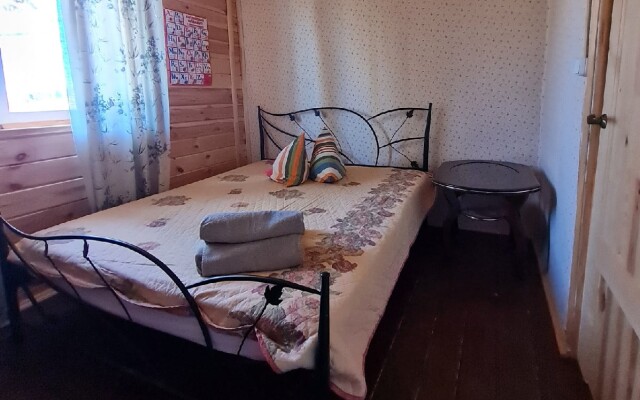 Dom U Ozera Mstizha Guest House